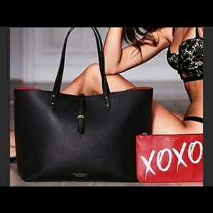 Gently love Victoria’s Secret tote and pouch